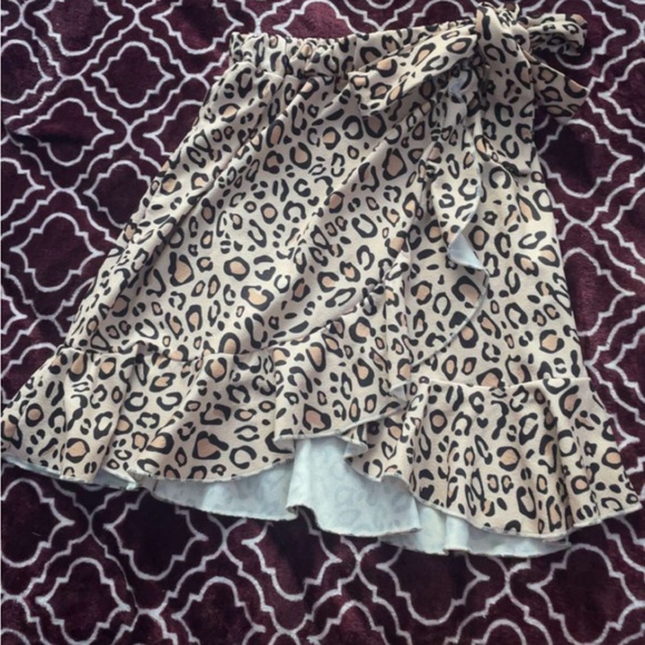 Leopard Print Ruffle Skirt - Picture 1 of 2